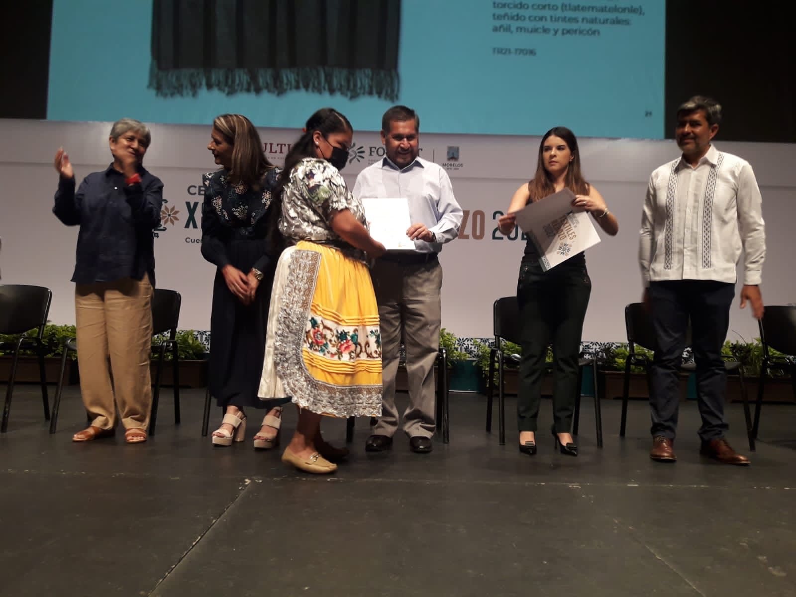 Premiadas tres artesanas michoacanas en el X Concurso Nacional de Textiles y Rebozo 2022